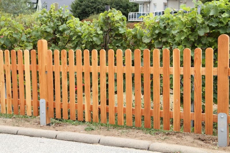 Custom Fence Builders